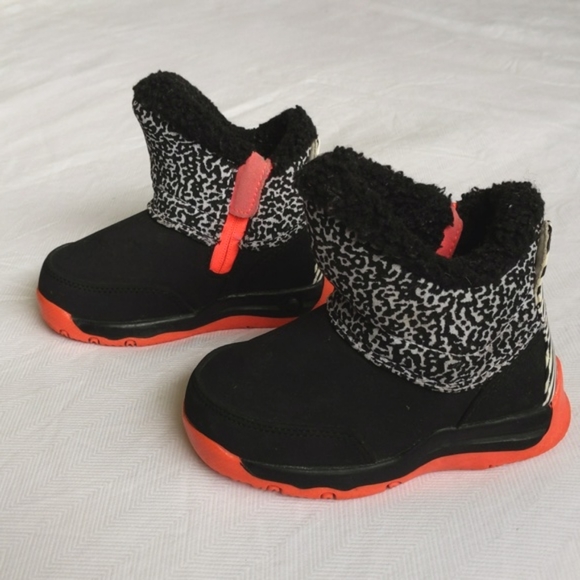 nike chukka moc warm lined unisex booties toddler size 6 CW - Picture 6 of 11